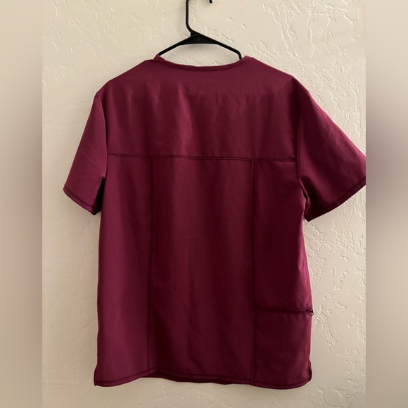 Maroon Allura scrubs set in small - Picture 2 of 6